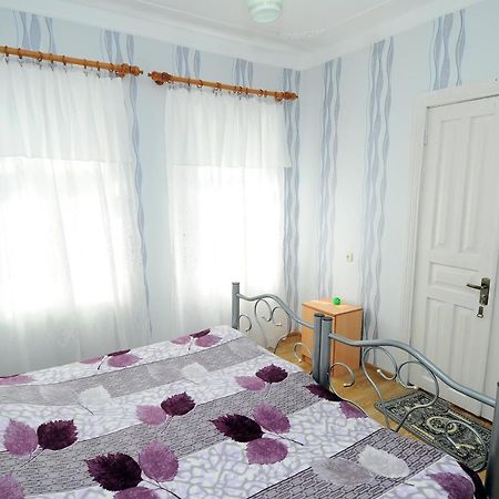 Guest House Darejani Kutaisi Eksteriør bilde
