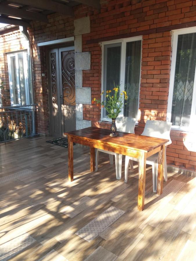 Guest House Darejani Kutaisi Eksteriør bilde