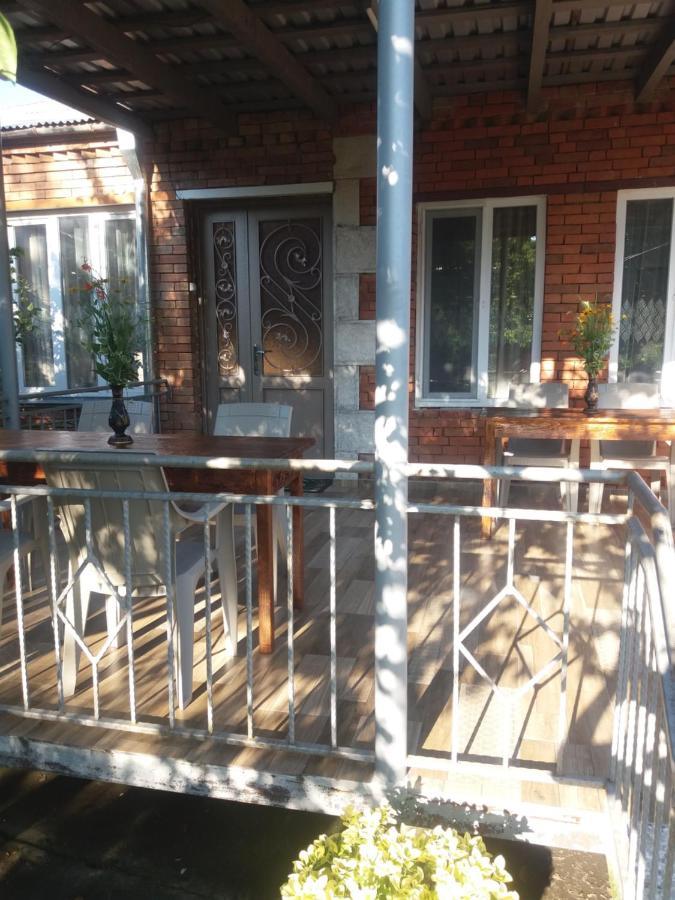 Guest House Darejani Kutaisi Eksteriør bilde