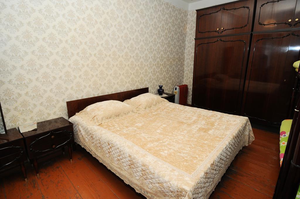 Guest House Darejani Kutaisi Eksteriør bilde