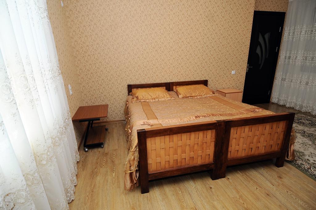 Guest House Darejani Kutaisi Eksteriør bilde