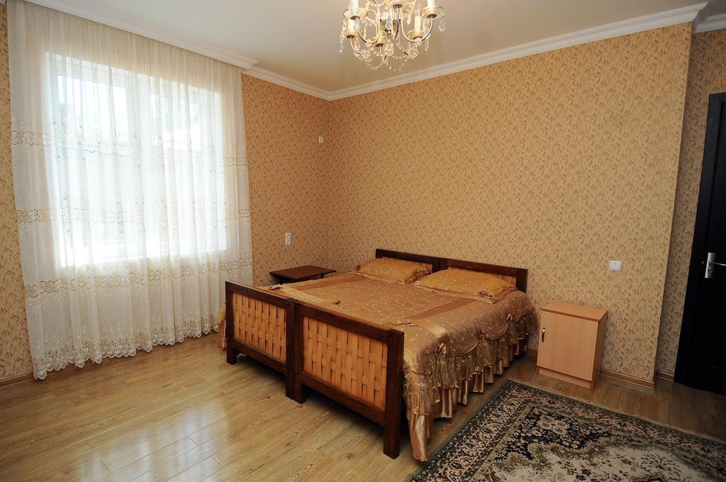 Guest House Darejani Kutaisi Eksteriør bilde